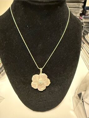 Cookie Lee Mother of Pearl Flower Adjustable Necklace